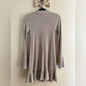 EXPRESS Womens XS Sweater
Dress Mock Neck Ribbed Bell
Sleeve